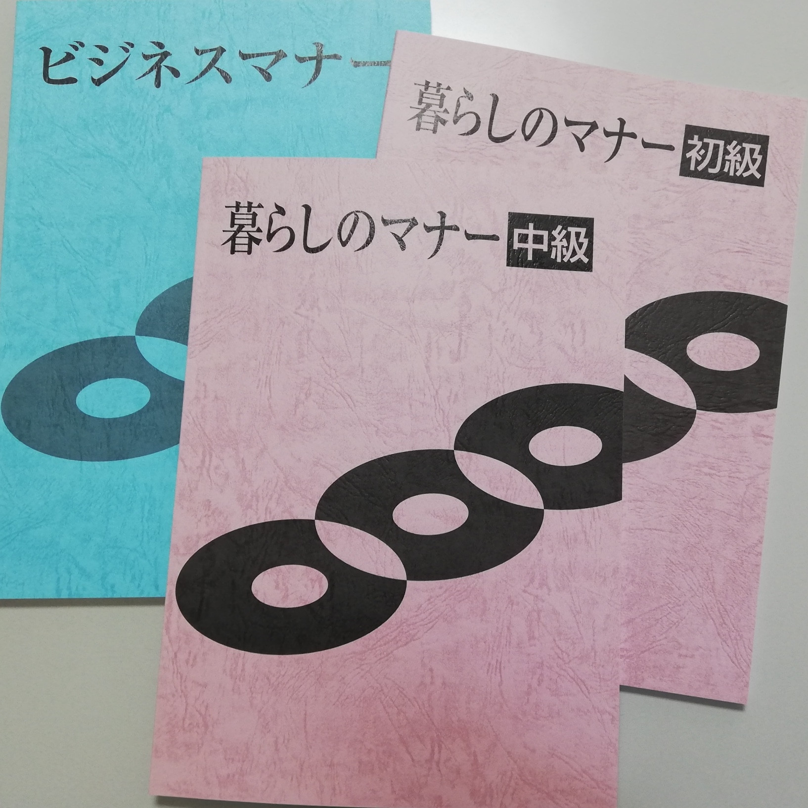 マナー教室大阪でお探しなら|日本現代作法会|